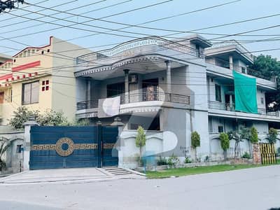 12 Marla House For sale In Rs. 35000000 Only