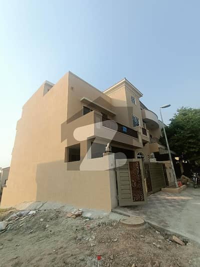 Brand New This Basement House Is Located In Abu Baker Phase 7