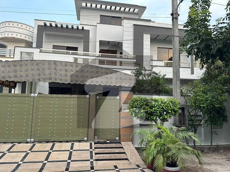 1 Kanal House In Wapda Town Block B1 For Sale