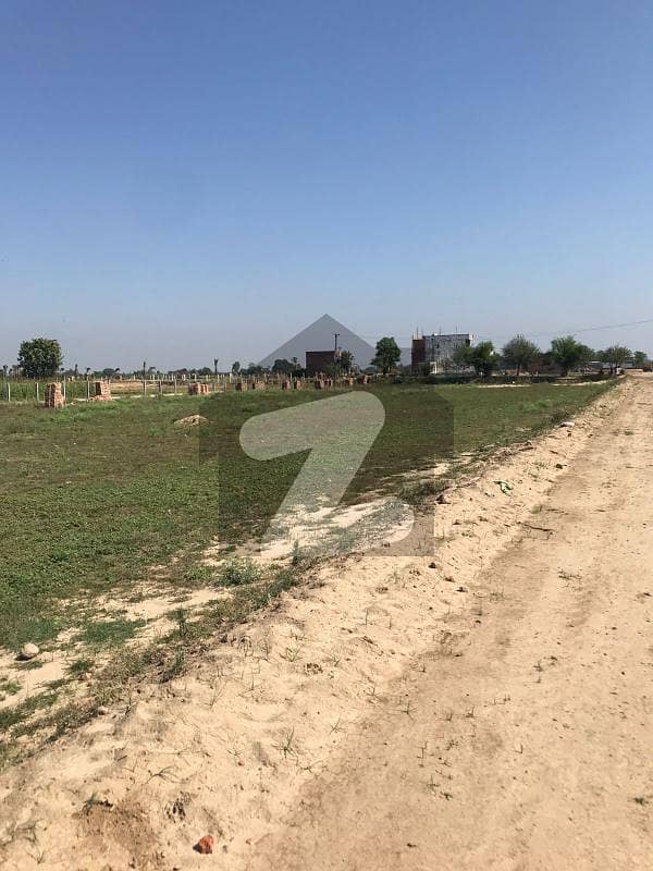 Hurry up!!!! And grab this Golden Opportunity Get possesion of your plot on down payment. 3 Marla single story Residential house for sale In Arabian Farm.