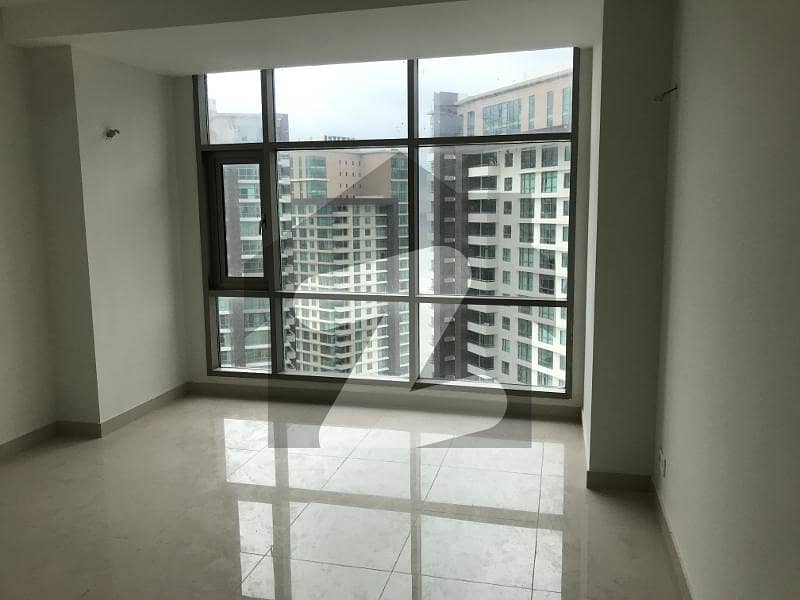 REEF TOWER 4BED AVALIABLE FOR RENT IN RESENABLE RENT.