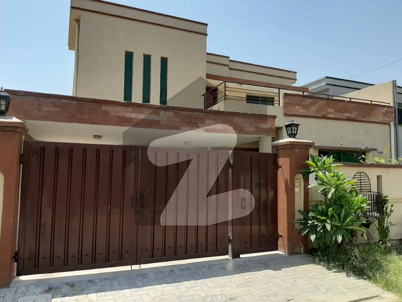 14 Marla Corner House Available For Sale In PAF Falcon Complex Gulberg 3 Lahore