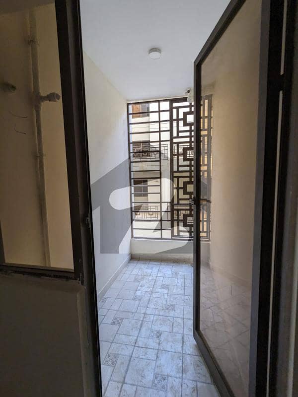 Flat For Rent, 2 Bed Dd Jinnah Avenue, Karachi ID47806931