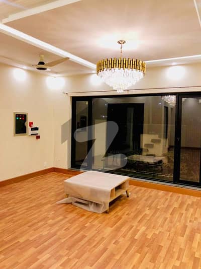 ڈی ایچ اے فیز 6 ڈیفنس (ڈی ایچ اے),لاہور میں 4 کمروں کا 10 مرلہ مکان 1.4 لاکھ میں کرایہ پر دستیاب ہے۔