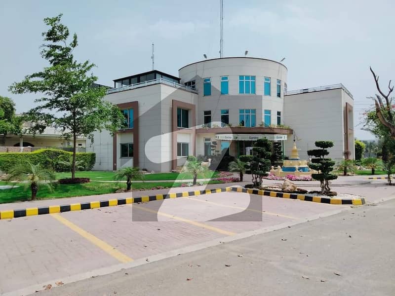 سفاری گارڈن ہاؤسنگ سکیم لاہور میں 5 مرلہ رہائشی پلاٹ 18.5 لاکھ میں برائے فروخت۔ سفاری گارڈن ہاؤسنگ سکیم لاہور میں 5 مرلہ رہائشی پلاٹ 18.5 لاکھ میں برائے فروخت۔
