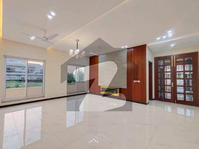 1 Kanal house available for rent in Bahria town phase 5