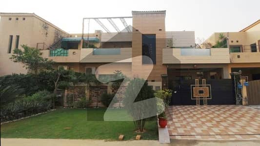 Prime Location 11 Marla House Is Available For Sale In Askari 10 - Sector D