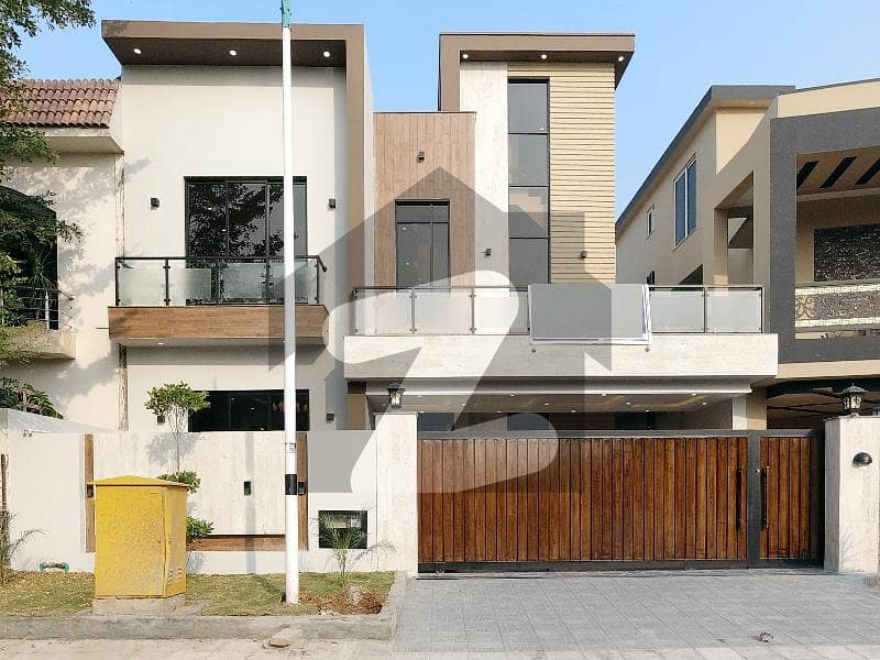 On Excellent Location House For Sale In Rs. 485,00,000/-