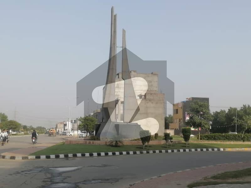 لیک سٹی ۔ سیکٹر ایم ۔ 8 لیک سٹی,رائیونڈ روڈ,لاہور میں 7 مرلہ رہائشی پلاٹ 1.12 کروڑ میں برائے فروخت۔