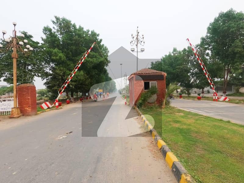 آئی ای پی انجینئرز ٹاؤن - سیکٹر بی آئی ای پی انجینئرز ٹاؤن,لاہور میں 10 مرلہ رہائشی پلاٹ 1.1 کروڑ میں برائے فروخت۔