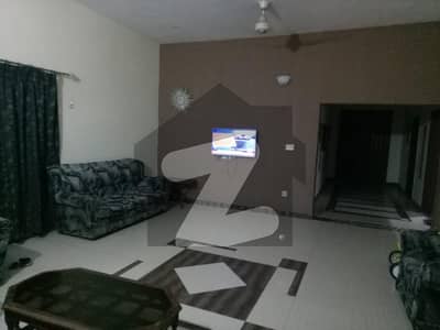 آئی ای پی انجنیئرز ٹاؤن ۔ سیکٹر اے آئی ای پی انجینئرز ٹاؤن,لاہور میں 6 کمروں کا 1 کنال مکان 4.85 کروڑ میں برائے فروخت۔