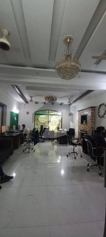 15 Marla uper portion OFFICE KY liyay available for rent