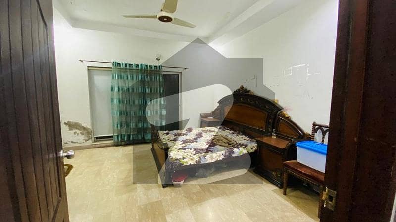 پیراگون سٹی لاہور میں 5 کمروں کا 11 مرلہ مکان 4.0 کروڑ میں برائے فروخت۔