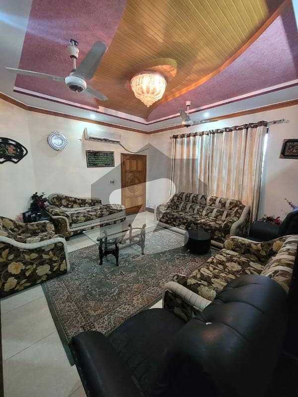 ریل ٹاؤن کینال سٹی لاہور میں 5 کمروں کا 12 مرلہ مکان 4.1 کروڑ میں برائے فروخت۔