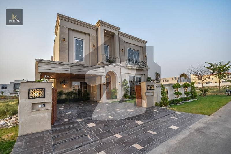 1 KANAL BRAND NEW MODERN DESIGNED BUNGALOW WITH BASEMENT FOR SALE TOP LOCATION IN DHA PHASE 8