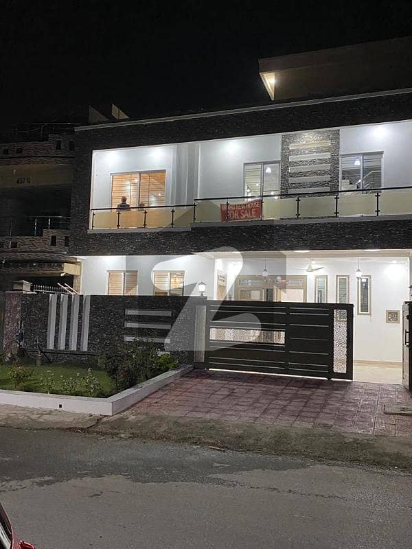 آئی ۔ 8 اسلام آباد میں 6 کمروں کا 12 مرلہ مکان 13.0 کروڑ میں برائے فروخت۔ آئی ۔ 8 اسلام آباد میں 6 کمروں کا 12 مرلہ مکان 13.0 کروڑ میں برائے فروخت۔