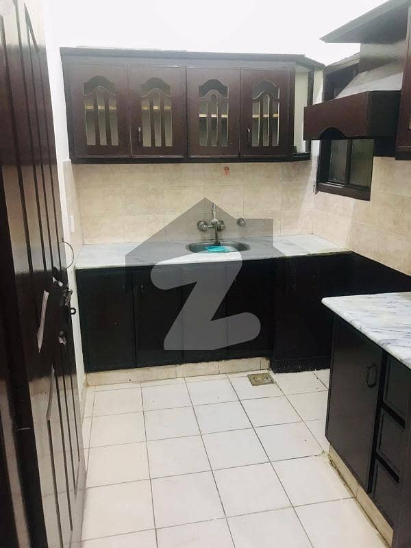 شاہین ٹاؤن فیز 1 شاہین ٹاؤن,اسلام آباد میں 4 کمروں کا 4 مرلہ مکان 1.0 کروڑ میں برائے فروخت۔