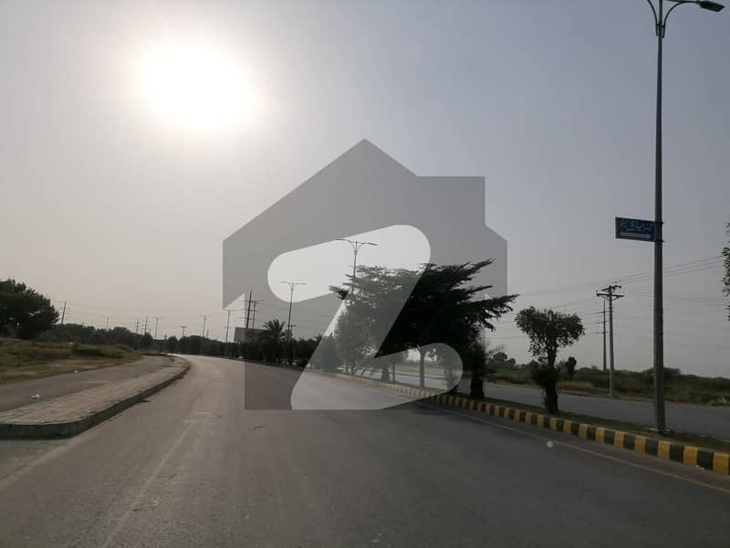 پیراگون سٹی ۔ آرچرڈ بلاک پیراگون سٹی,لاہور میں 5 مرلہ کمرشل پلاٹ 78.0 لاکھ میں برائے فروخت۔
