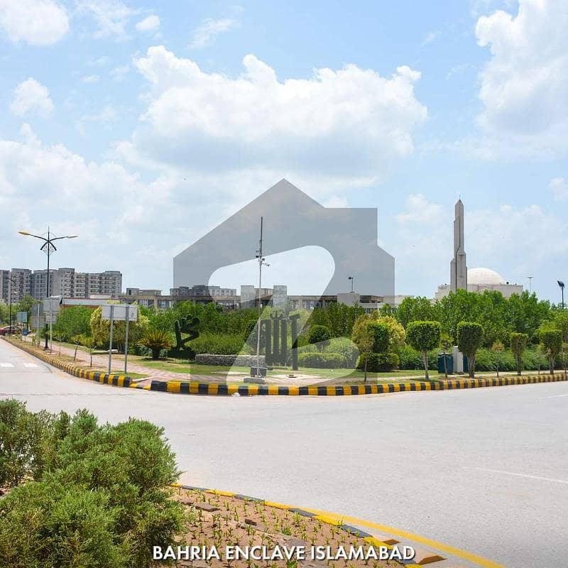 Prime location 8marla semi corner commercial plot for sale in bahria enclave Islamabad sector C1 services Road south