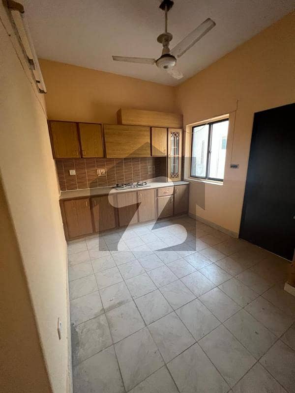 SD House Upper Portion For Rent 311 Sq Yrd 2Bed Lounge DOHS PHASE 2