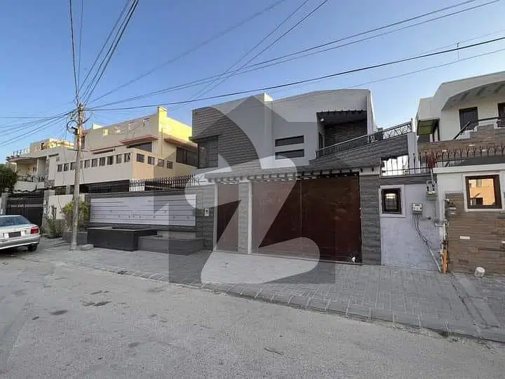500 Sq Yards Well Maintained Fully Renovated Bungalow For Sale In Dha Phase 6, Karachi