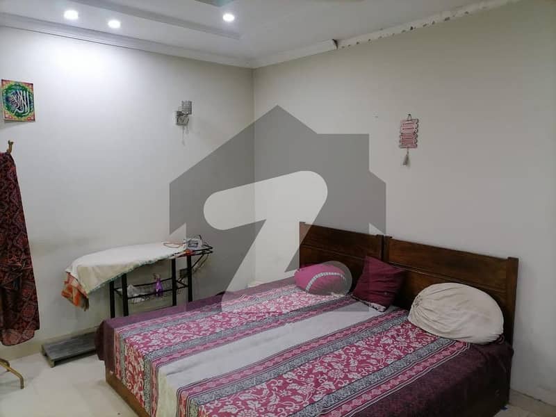 بحریہ نشیمن ۔ سن فلاور بحریہ نشیمن,لاہور میں 2 کمروں کا 5 مرلہ بالائی پورشن 22.0 ہزار میں کرایہ پر دستیاب ہے۔