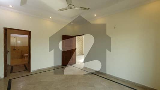 Stunning Upper Portion Is Available For RENT In DHA Phase 4 - Block EE