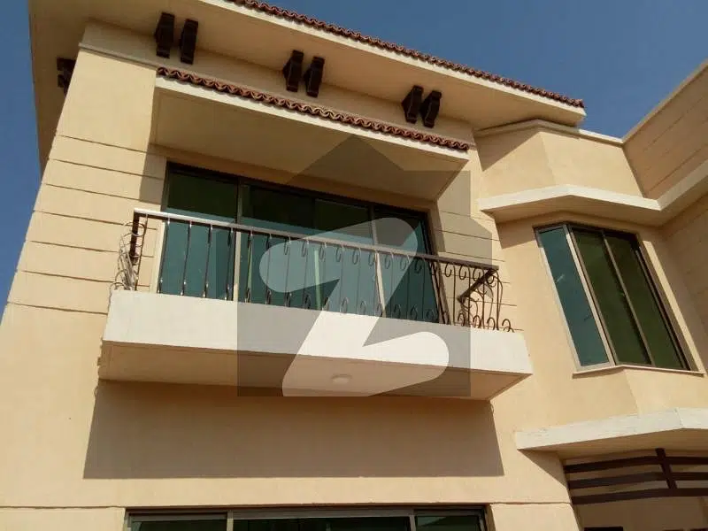 West Open Sale The Ideally Located House For An Incredible Price Of Pkr Rs. 95500000/- For Sale