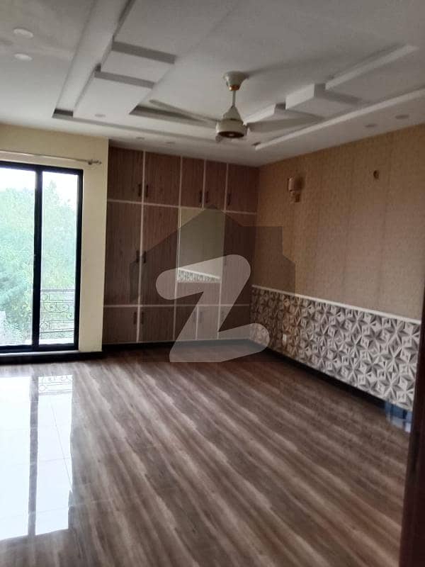 بینکرز کوآپریٹو ہاؤسنگ سوسائٹی لاہور میں 4 کمروں کا 5 مرلہ مکان 2.0 کروڑ میں برائے فروخت۔