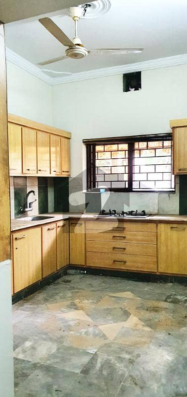 10 Marla Lower Portion For Rent in Gulshanabad, Clifton Town With Water Gas And Electricity Facility