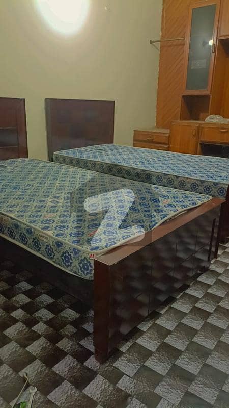 Ayat Girls Hostel Single Seater 2,3,4 Seater Rooms Available For Sale