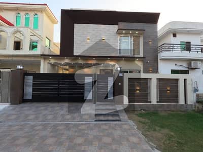 10 Marla Designer House For Sale In A Block Central Park Lahore