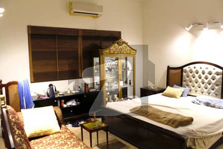ڈی ایچ اے فیز 1 - بلاک ایل فیز 1,ڈیفنس (ڈی ایچ اے),لاہور میں 1 کمرے کا 1 کنال کمرہ 50.0 ہزار میں کرایہ پر دستیاب ہے۔