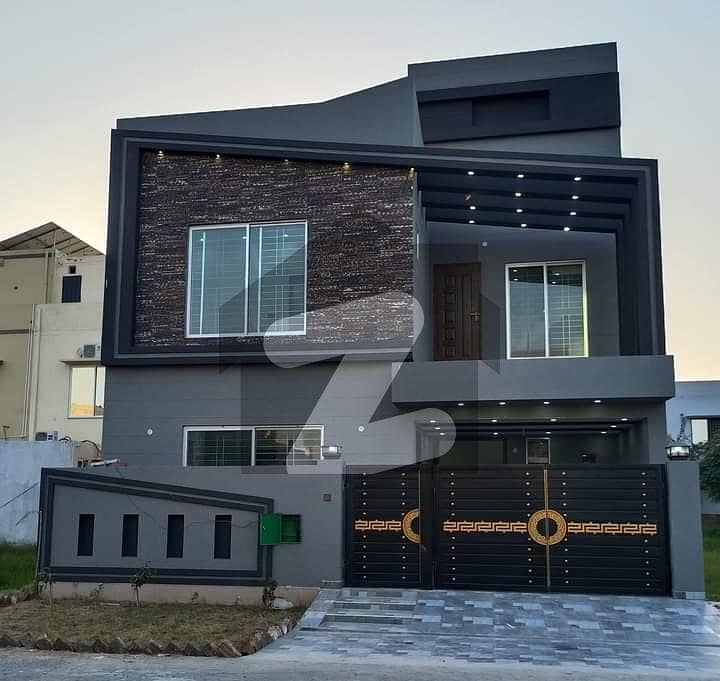 5.5 Marla Brand New House Available For Sale, Very Prime Location in Bahria Nasheman Lahore.