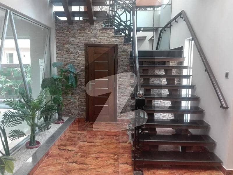 Lower Portion Of 10 Marla Luxurious House For Rent In Bahria Town - Quaid Block Lahore
