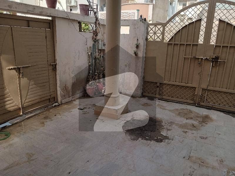 گلستانِِ جوہر ۔ بلاک 14 گلستانِ جوہر,کراچی میں 3 کمروں کا 18 مرلہ مکان 4.65 کروڑ میں برائے فروخت۔