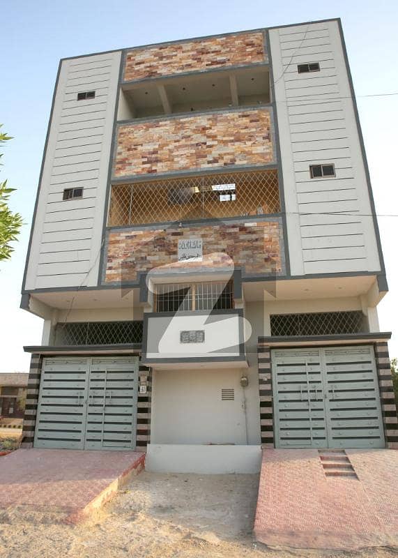 عبداللہ گارڈن حیدر آباد میں 6 کمروں کا 8 مرلہ مکان 3.25 کروڑ میں برائے فروخت۔