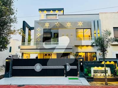 10 Marla House For Rent In Sector C Bahria Town Lahore