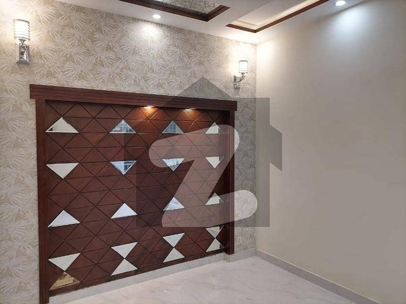 A Well Designed House Is Up For rent In An Ideal Location In Lahore