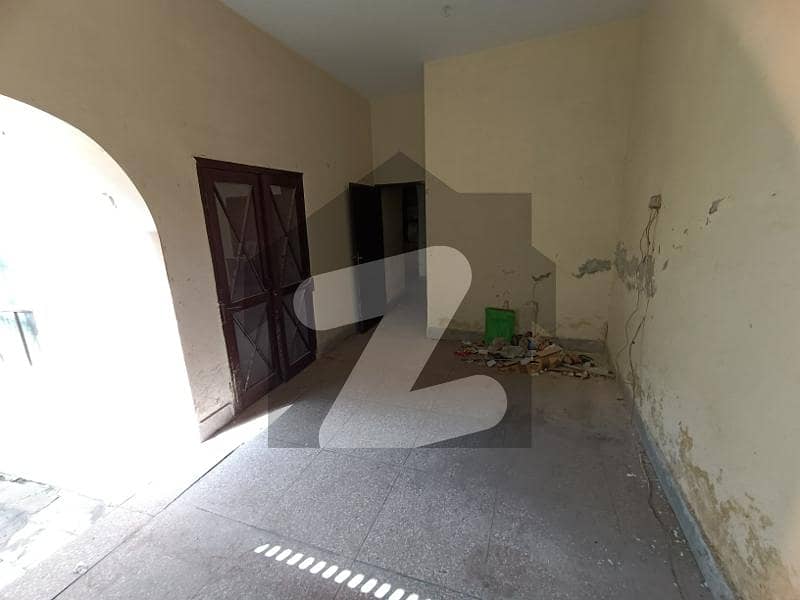 ٹاؤن شپ ۔ سیکٹر اے2 ٹاؤن شپ,لاہور میں 2 کمروں کا 4 مرلہ مکان 1.1 کروڑ میں برائے فروخت۔