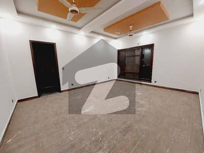 500 YARDS AS LIKE BRAND NEW UPPER PORTION AVAILABLE FOR RENT DHA PHASE 6 2 BEDROOMS DRAWING DINING WITH POWDER WASHROOM HUGE LOUNGE