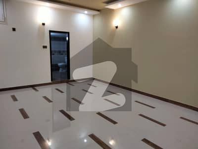 70 FIT WIDE ROAD COMMERCIAL USE PROPERTY INDEPENDENT NEAR GULBERG AVAILABLE FOR RENT