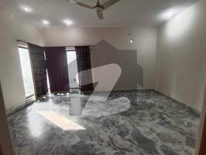 Amazing Location 1 Kanal Upper Portion Available For Rent In Dha Phase 5 Block F