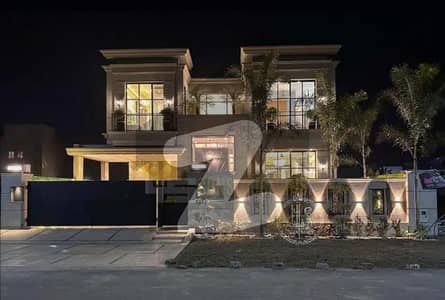 Luxurious Brand New Modern Villa Available Near To Park