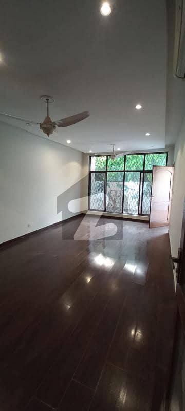 2 Kanal House Available M M Alam Road