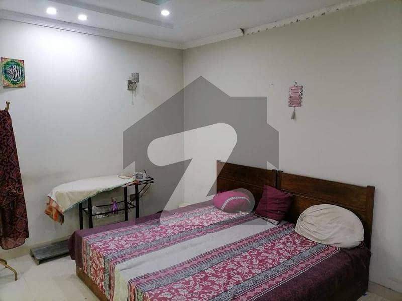 بحریہ نشیمن ۔ سن فلاور بحریہ نشیمن,لاہور میں 2 کمروں کا 5 مرلہ بالائی پورشن 21.0 ہزار میں کرایہ پر دستیاب ہے۔