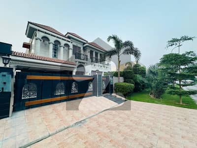 1 Kanal Very Good Condition House Very Top Location Of Dha Phase 6 Available For Sale