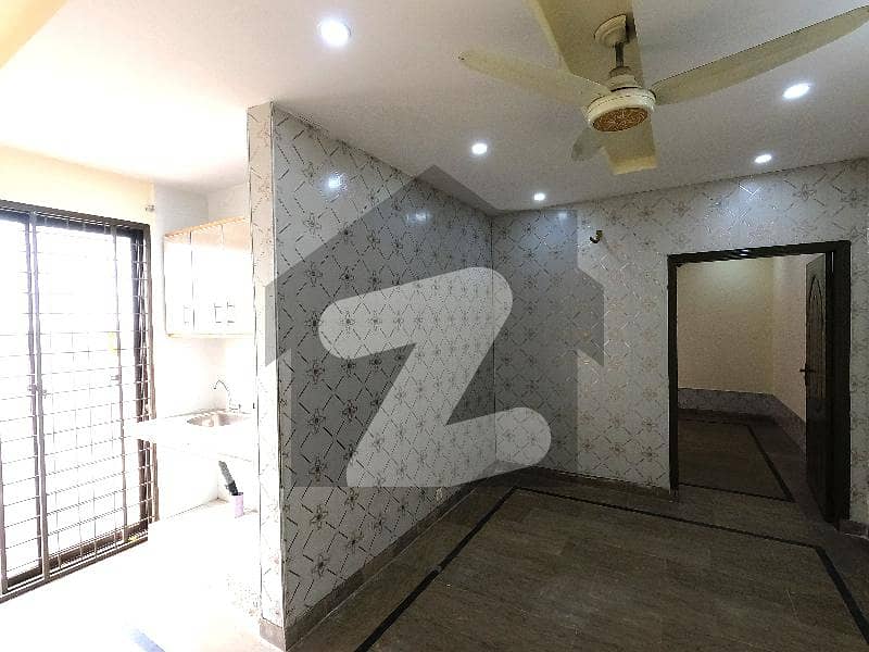 Prime Location Flat In Bahria Town Sector C For Sale