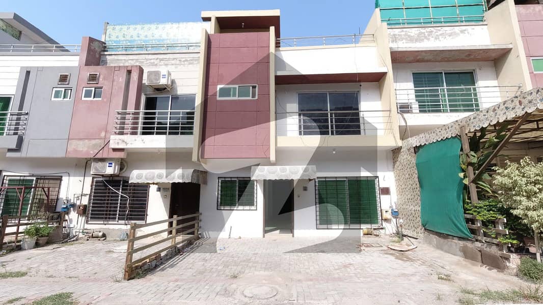ڈی ۔ 17 اسلام آباد میں 3 کمروں کا 4 مرلہ مکان 1.2 کروڑ میں برائے فروخت۔