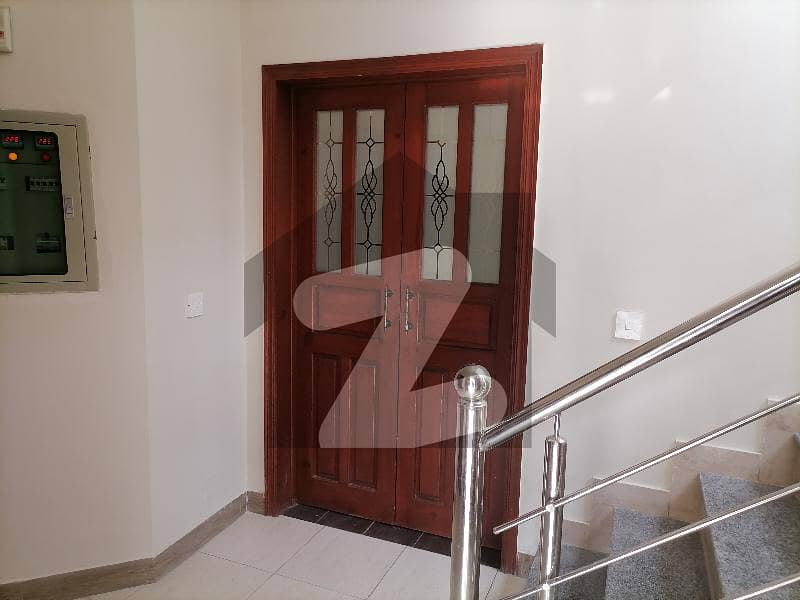 ڈِواین میگا ۲ رِنگ روڈ,لاہور میں 2 کمروں کا 4 مرلہ فلیٹ 90.0 لاکھ میں برائے فروخت۔
